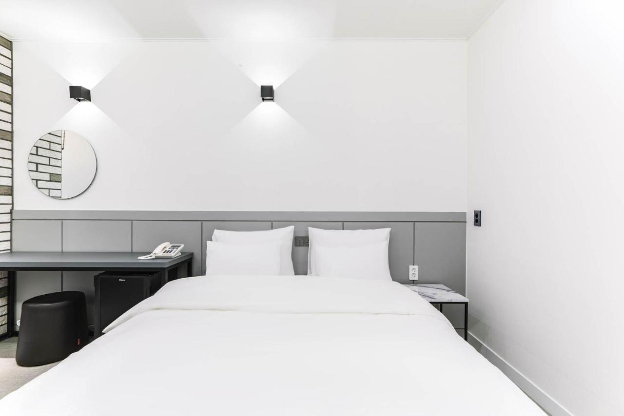 Pyeongtaek Godeok Rich Stay Hotel Εξωτερικό φωτογραφία