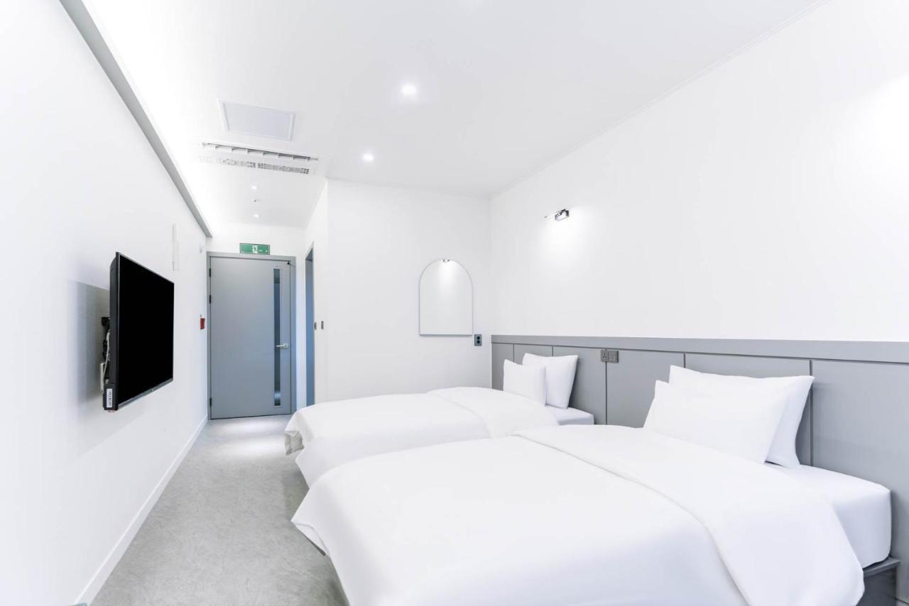 Pyeongtaek Godeok Rich Stay Hotel Εξωτερικό φωτογραφία