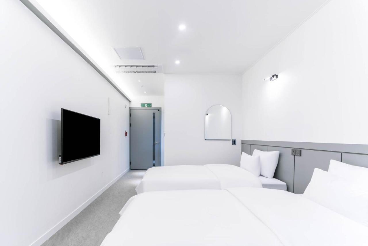 Pyeongtaek Godeok Rich Stay Hotel Εξωτερικό φωτογραφία