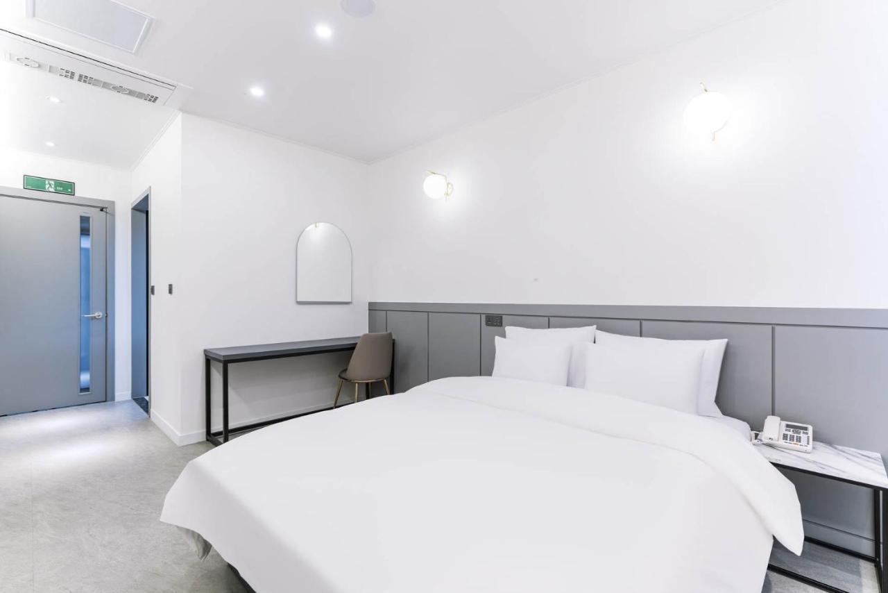Pyeongtaek Godeok Rich Stay Hotel Εξωτερικό φωτογραφία