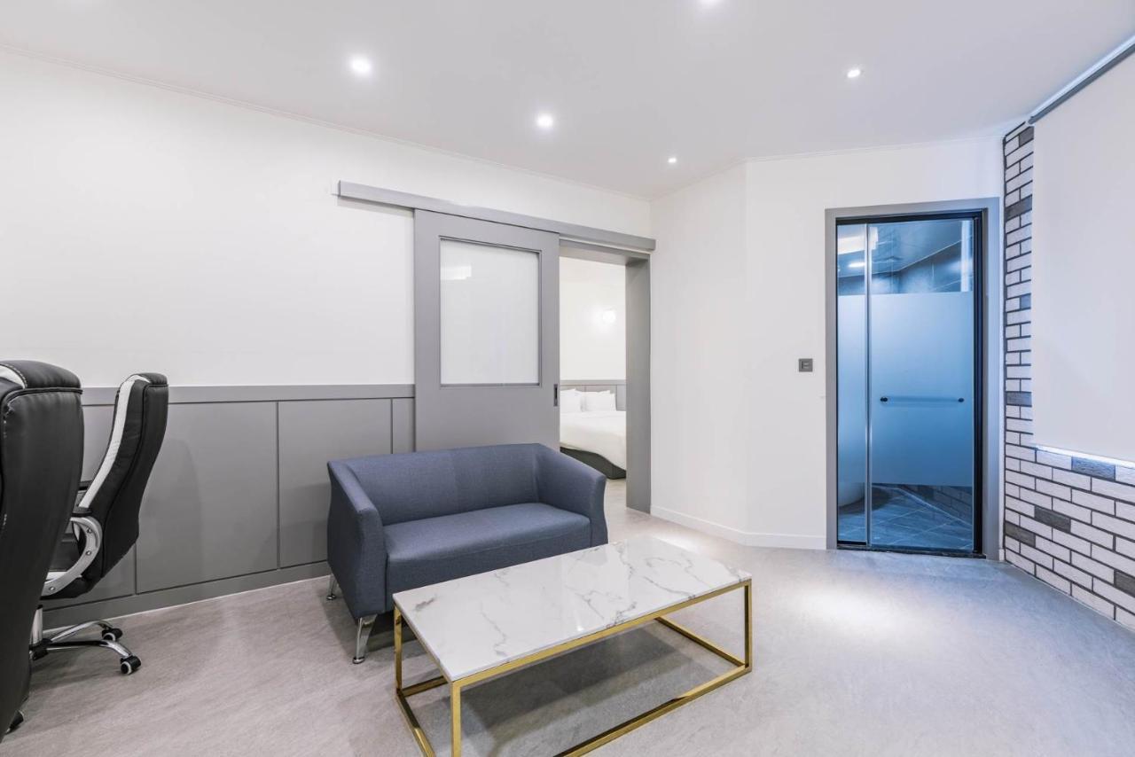 Pyeongtaek Godeok Rich Stay Hotel Εξωτερικό φωτογραφία